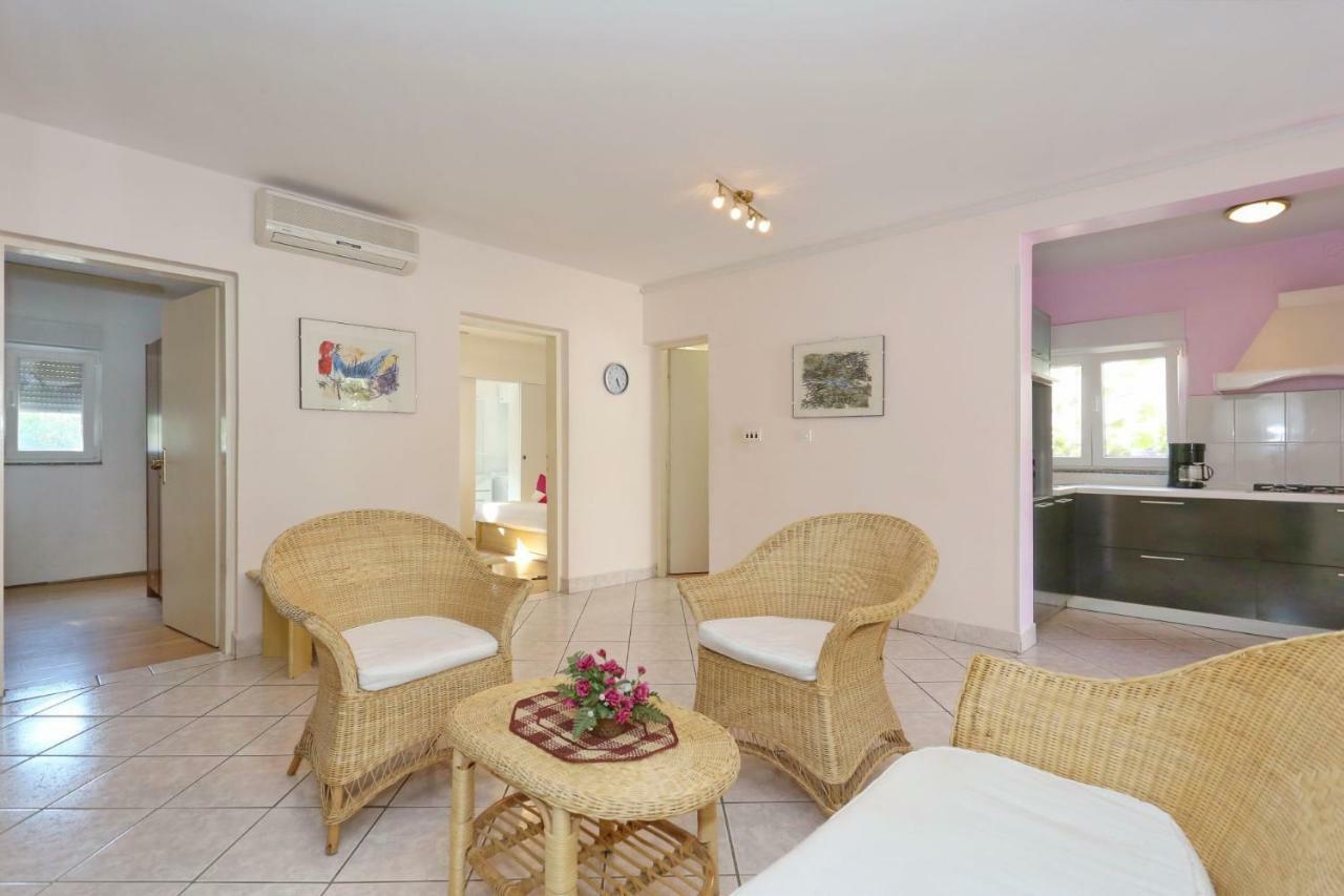 Villa Neyla Vir Esterno foto