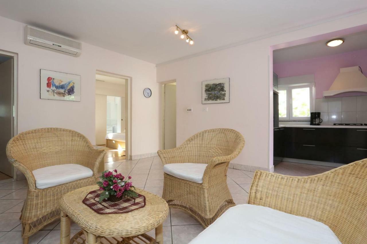 Villa Neyla Vir Esterno foto