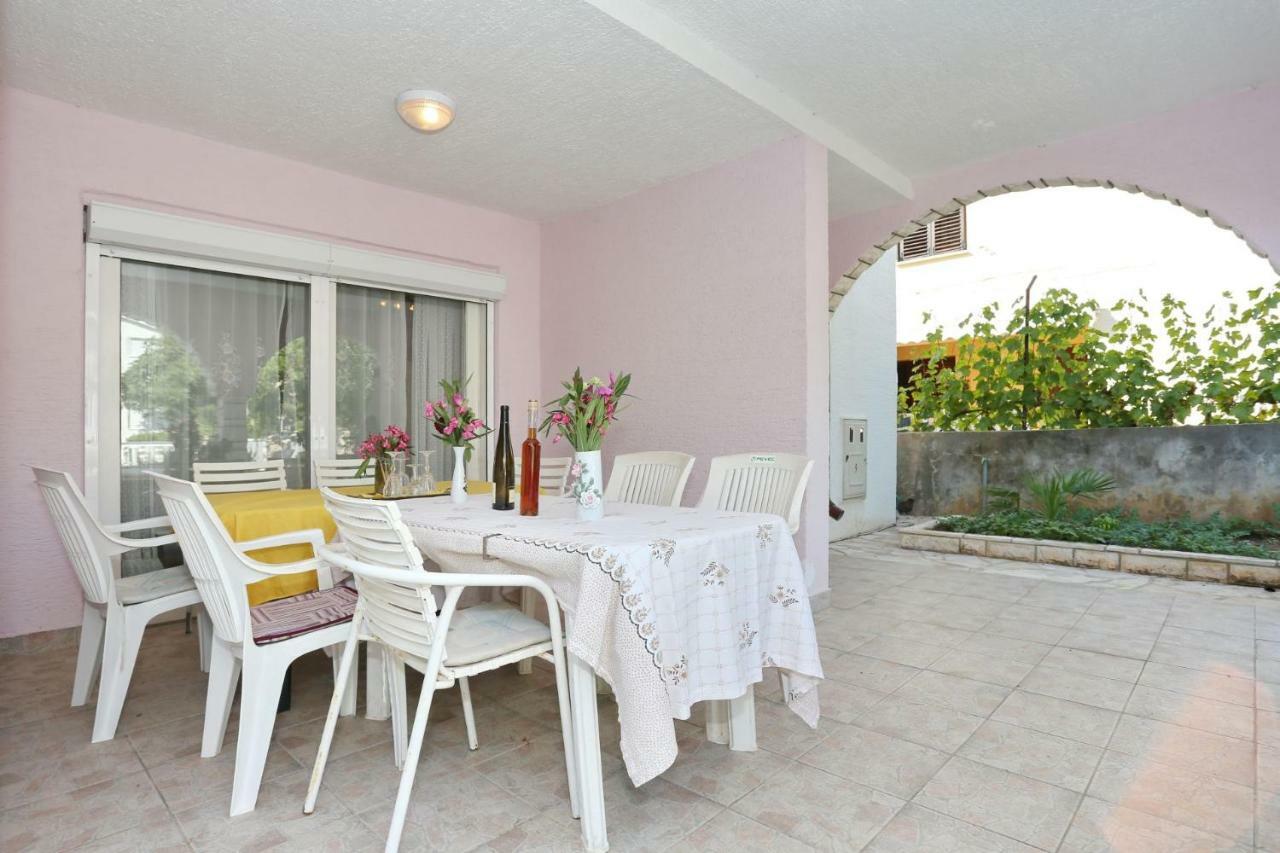 Villa Neyla Vir Esterno foto