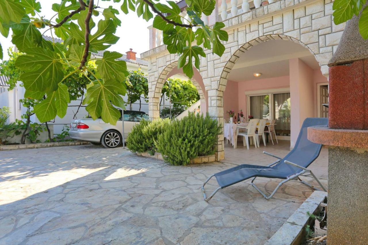 Villa Neyla Vir Esterno foto